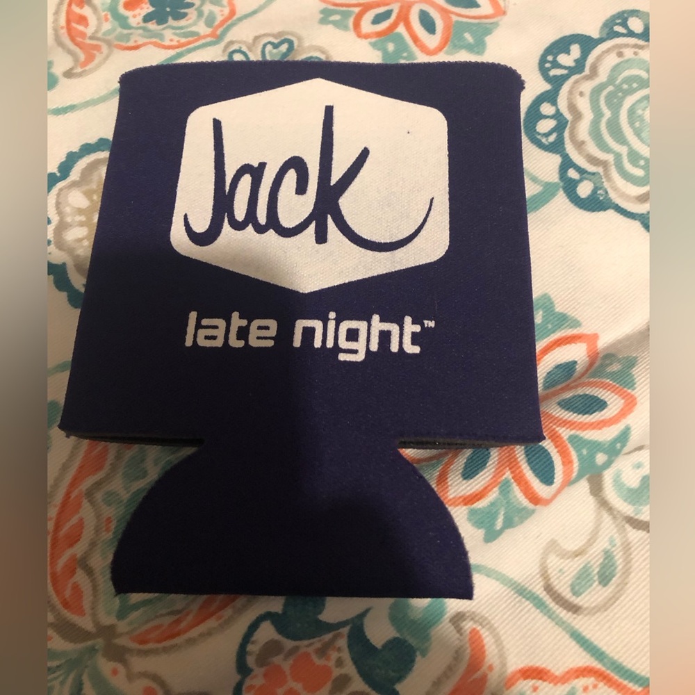 Jack Late Night Purple Can Cooler- 977 $8 or 🦋